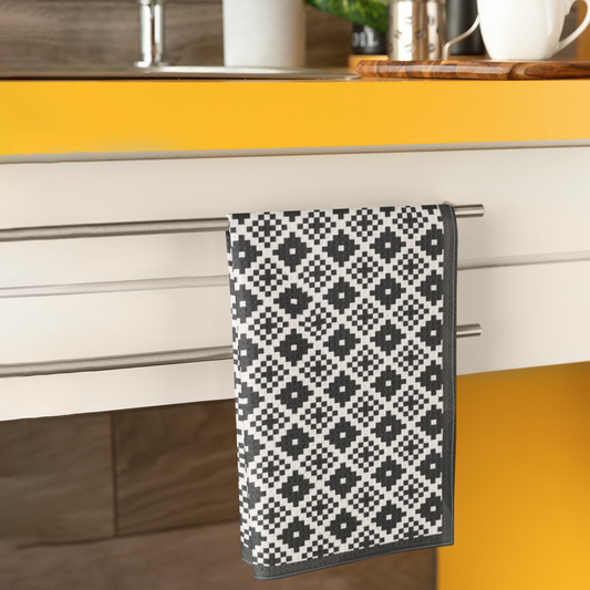 Black & White Pixelated Starburst Pattern