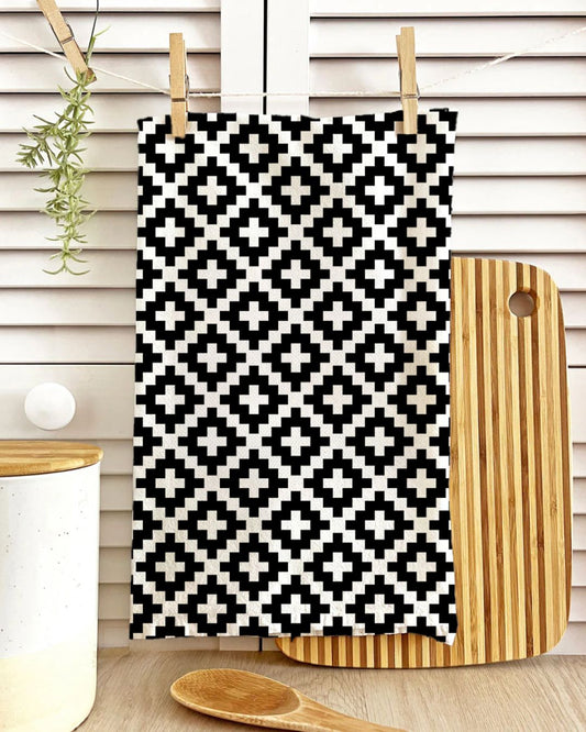 Black and White Lattice Pattern