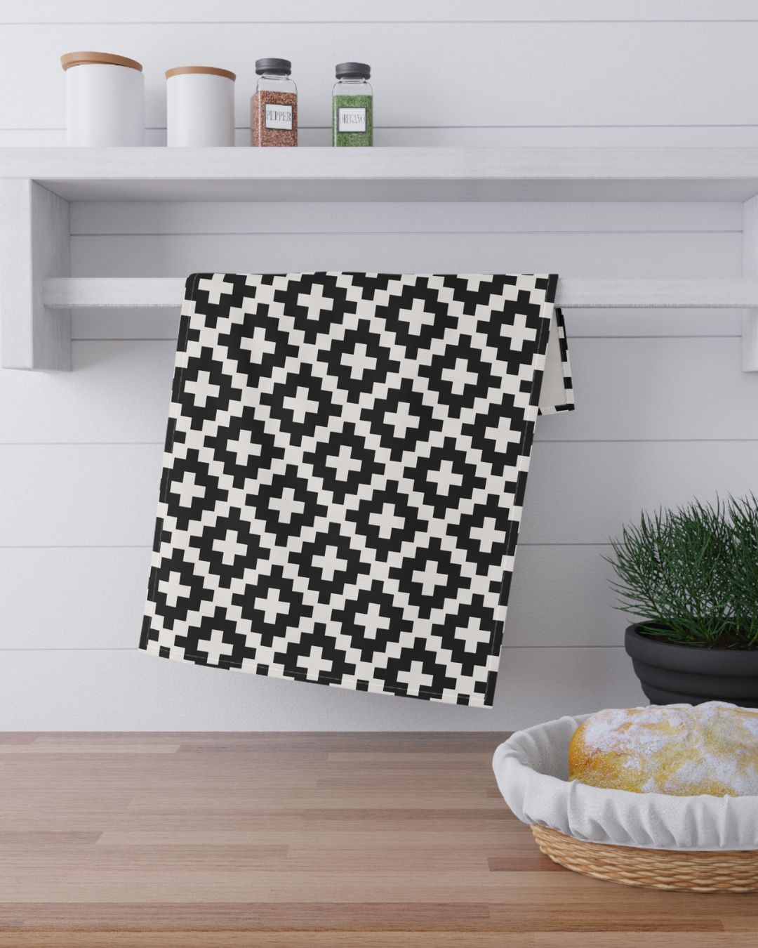Black and White Lattice Pattern