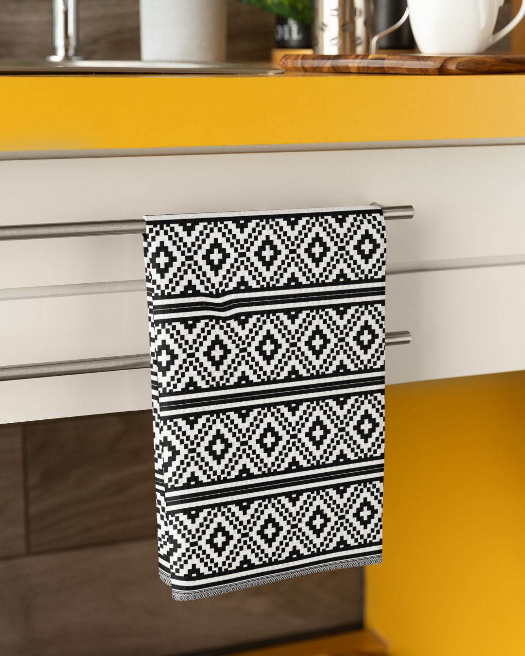 Black & White Diamond Chain