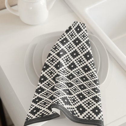 Black & White Pixelated Starburst Pattern