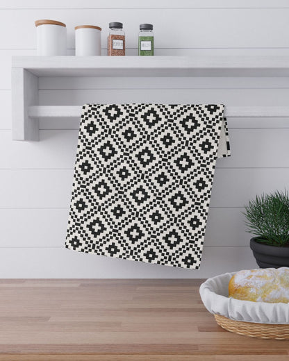 Black & White Celtic Knotwork Pattern